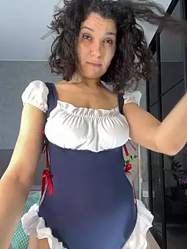 Snapshot of _CurlySue_ chatting on 02.08.25 CurlySue online show from 02.08.25