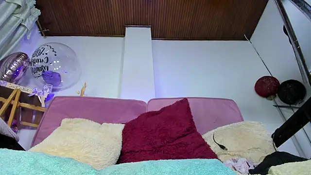 emely exotic online show from 01.17.26