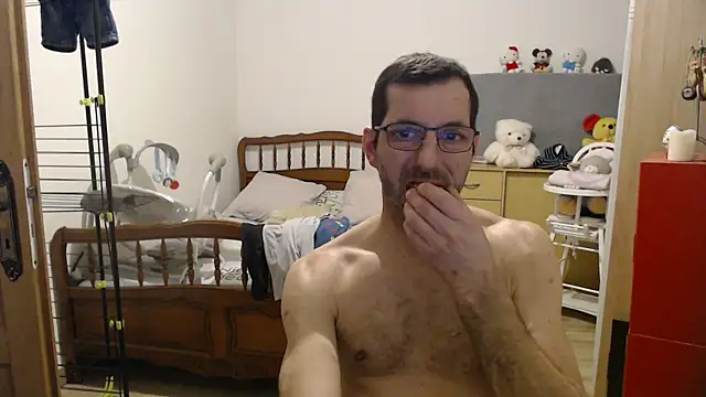 Snapshot of steph19x5 chatting on 01.28.25 steph19x5 online show from 01.28.25