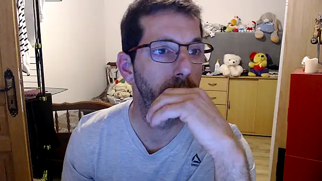 Snapshot of steph19x5 chatting on 03.07.25 steph19x5 online show from 03.07.25