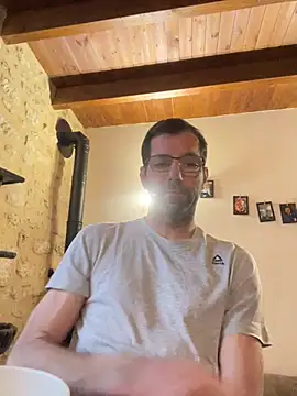 Snapshot of steph19x5 chatting on 03.08.25 steph19x5 online show from 03.08.25