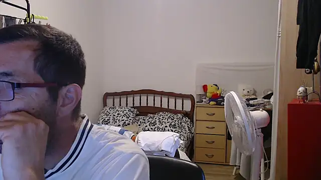 Snapshot of steph19x5 chatting on 09.15.25 steph19x5 online show from 09.15.25