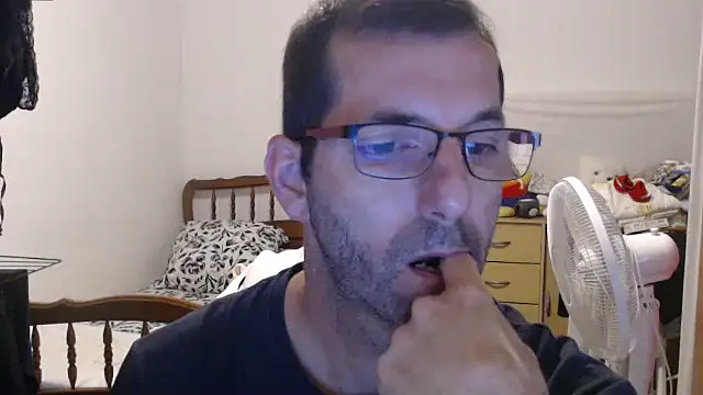 Snapshot of steph19x5 chatting on 09.22.25 steph19x5 online show from 09.22.25