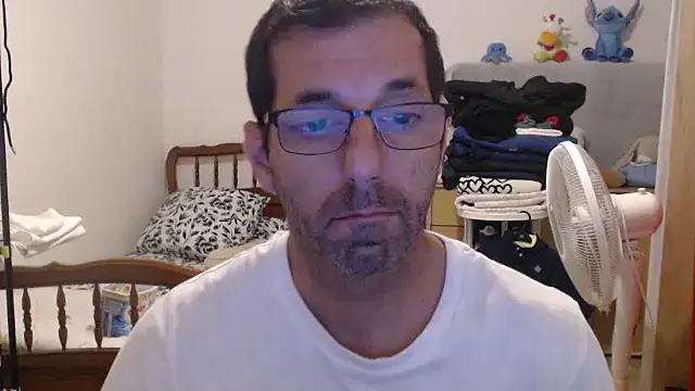 Snapshot of steph19x5 chatting on 10.21.25 steph19x5 online show from 10.21.25