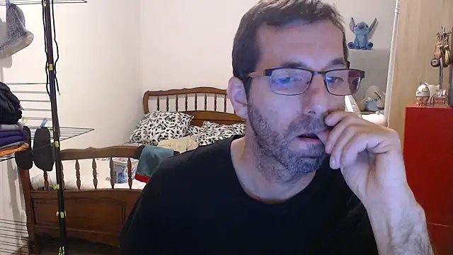 Snapshot of steph19x5 chatting on 10.25.25 steph19x5 online show from 10.25.25