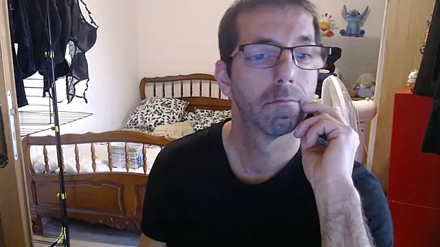 Snapshot of steph19x5 chatting on 10.30.25 steph19x5 online show from 10.30.25