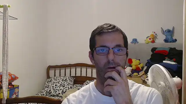 Snapshot of steph19x5 chatting on 11.05.25 steph19x5 online show from 11.05.25