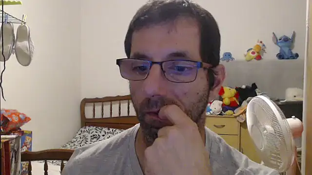 Snapshot of steph19x5 chatting on 11.08.25 steph19x5 online show from 11.08.25