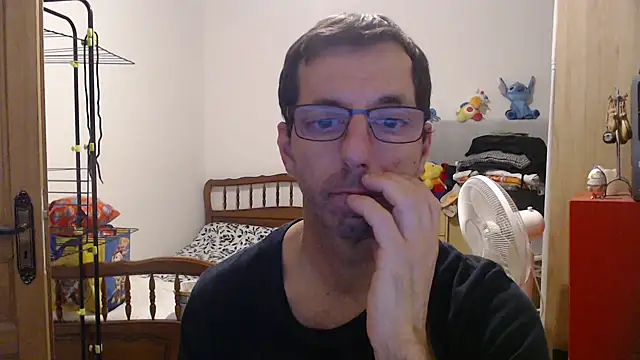 Snapshot of steph19x5 chatting on 11.10.25 steph19x5 online show from 11.10.25