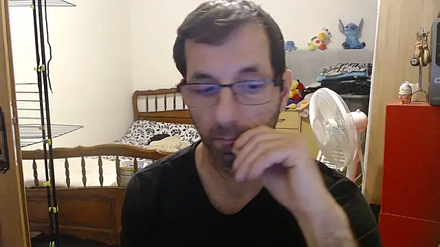 Snapshot of steph19x5 chatting on 11.17.25 steph19x5 online show from 11.17.25