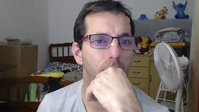 Snapshot of steph19x5 chatting on 11.21.25 steph19x5 online show from 11.21.25