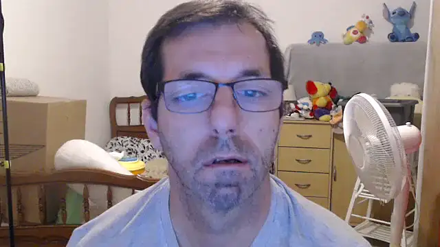 Snapshot of steph19x5 chatting on 12.02.25 steph19x5 online show from 12.02.25