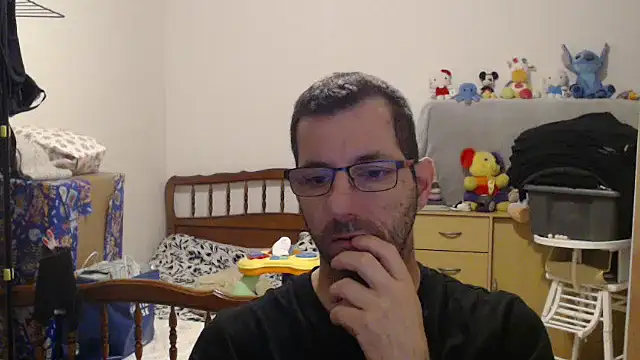 Snapshot of steph19x5 chatting on 12.16.25 steph19x5 online show from 12.16.25