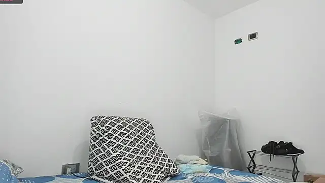 Snapshot of perla_jeff chatting on 02.05.25 perla jeff online show from 02.05.25