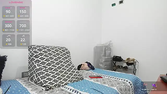 Snapshot of perla_jeff chatting on 03.18.25 perla jeff online show from 03.18.25