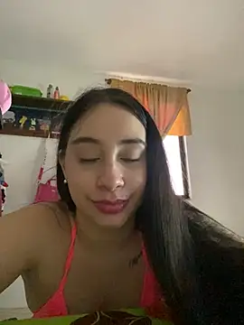 Snapshot of Elena222_ chatting on 02.23.25 Elena222 online show from 02.23.25