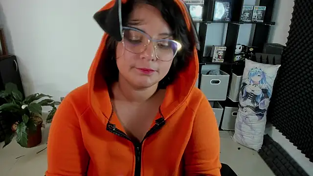 aika-dreams online show from 12.16.24