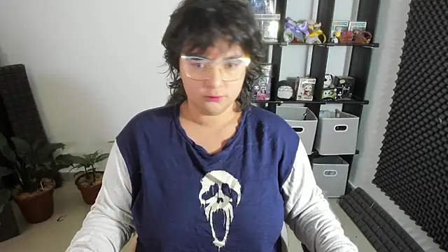 aika-dreams online show from 02.15.25