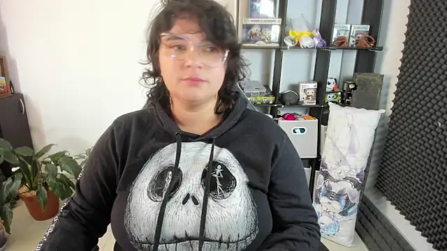 aika-dreams online show from 03.19.25