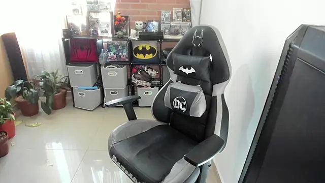 aika-dreams online show from 09.22.25