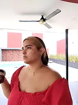 Snapshot of Mayssa_Cute chatting on 12.05.24 Mayssa Cute online show from 12.05.24