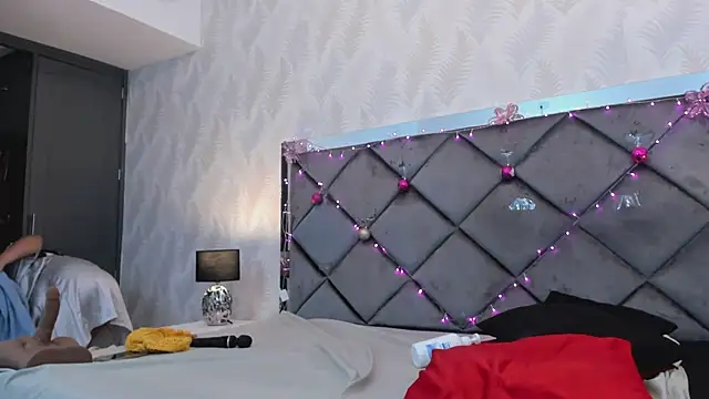 Snapshot of Mayssa_Cute chatting on 12.17.24 Mayssa Cute online show from 12.17.24