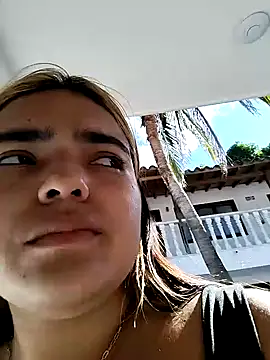 Snapshot of Mayssa_Cute chatting on 12.18.24 Mayssa Cute online show from 12.18.24