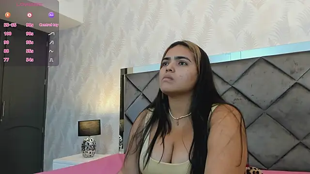 Snapshot of Mayssa_Cute chatting on 01.08.25 Mayssa Cute online show from 01.08.25