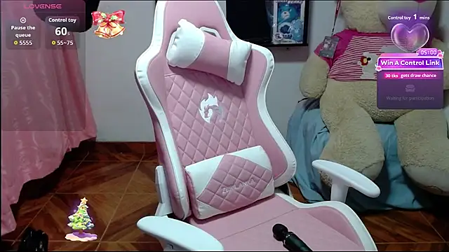 Snapshot of Maggie_Fox3 chatting on 01.17.26 Maggie Fox3 online show from 01.17.26