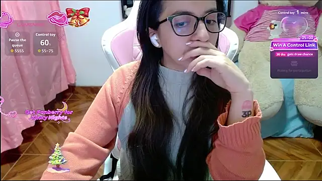 Snapshot of Maggie_Fox3 chatting on 02.04.26 Maggie Fox3 online show from 02.04.26