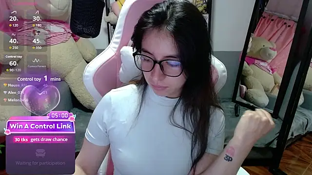 Snapshot of Maggie_Fox3 chatting on 03.02.26 Maggie Fox3 online show from 03.02.26