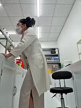 Snapshot of HinaLovely chatting on 02.11.26 HinaLovely online show from 02.11.26