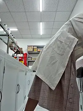 Snapshot of HinaLovely chatting on 02.14.26 HinaLovely online show from 02.14.26