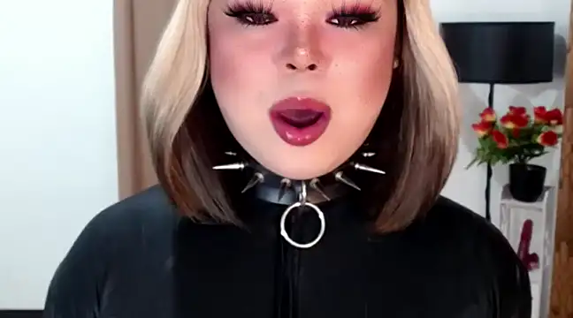 Snapshot of Mistress_DOMnicaaxx chatting on 03.09.25 Mistress DOMnicaaxx online show from 03.09.25