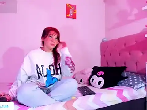 Snapshot of Vannessa__Shy chatting on 02.05.26 Vannessa Shy online show from 02.05.26