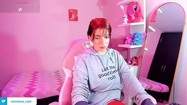 Snapshot of Vannessa__Shy chatting on 02.09.26 Vannessa Shy online show from 02.09.26