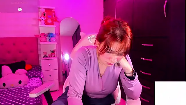 Snapshot of Vannessa__Shy chatting on 02.28.26 Vannessa Shy online show from 02.28.26