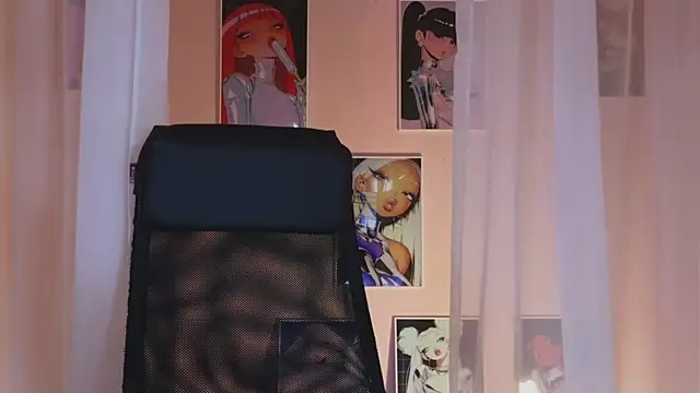 Snapshot of _AnnaStark_ chatting on 01.19.25 AnnaStark online show from 01.19.25