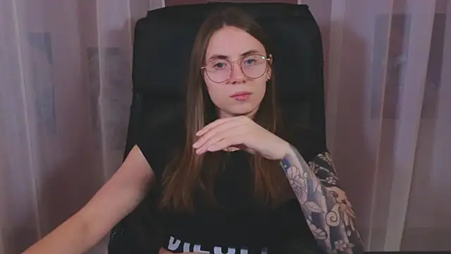 Snapshot of _AnnaStark_ chatting on 03.14.25 AnnaStark online show from 03.14.25