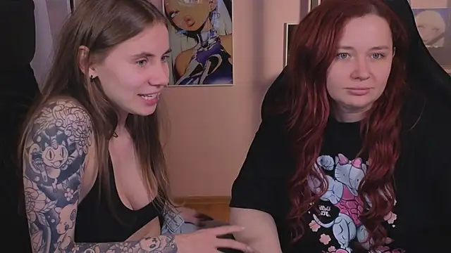 Snapshot of _AnnaStark_ chatting on 10.05.25 AnnaStark online show from 10.05.25