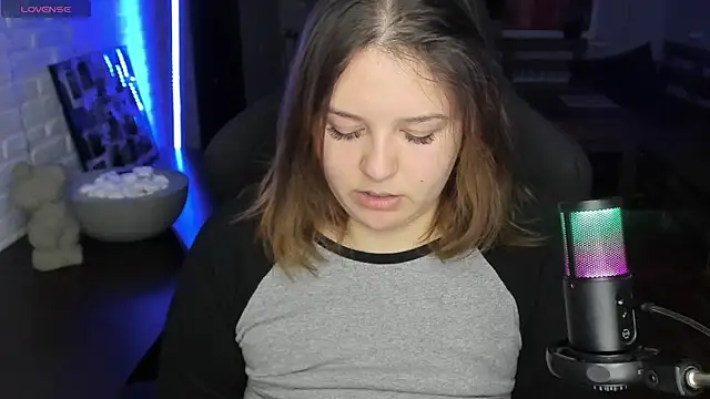 XNirvanaX online show from 10.09.25