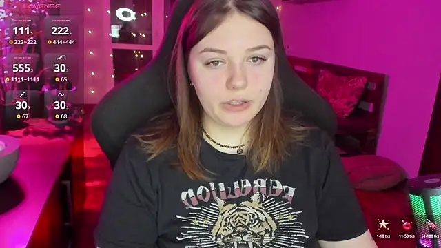 Snapshot of XNirvanaX chatting on 01.17.26 XNirvanaX online show from 01.17.26