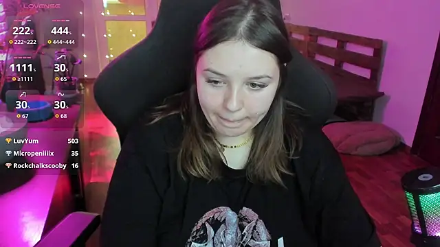 Snapshot of XNirvanaX chatting on 02.15.26 XNirvanaX online show from 02.15.26