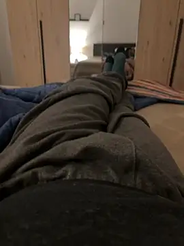 alex21017 online show from 12.23.24