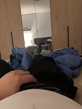 alex21017 online show from 01.24.25