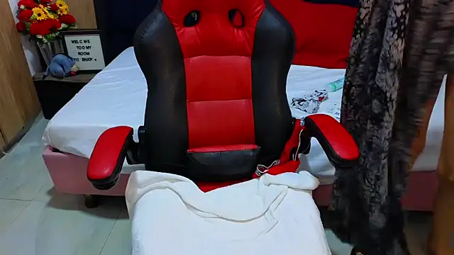 SexyLeilaa online show from 02.20.25