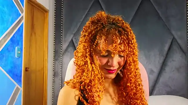 SexyLeilaa online show from 03.04.25