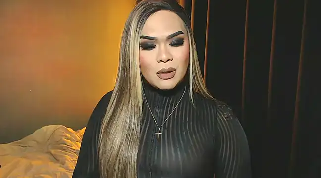 Snapshot of VictoriaEliz chatting on 12.20.24 VictoriaEliz online show from 12.20.24