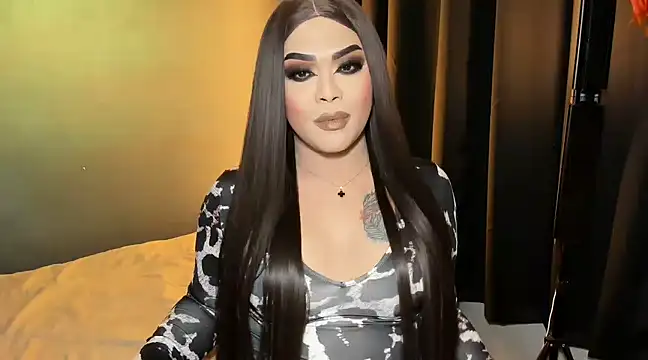 Snapshot of VictoriaEliz chatting on 03.07.25 VictoriaEliz online show from 03.07.25