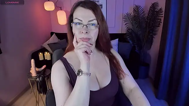 MrsIngrid online show from 02.28.25